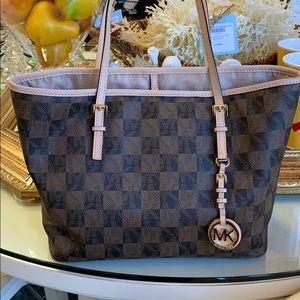 Michael Kors monogram shoulder bag tote